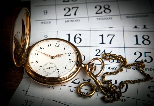 Antique Gold Pocket Watch Lies Calendar Sheets — Stock Photo, Image