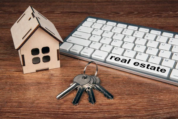 Casa Miniatura Madera Con Teclas Puerta Teclado Cerca — Foto de Stock