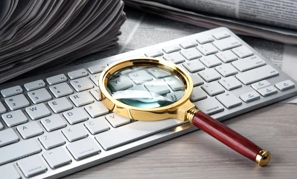 Job search in the Internet on the desktop closeup — Stock Photo, Image
