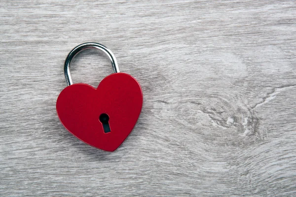 Heart Shaped Padlock Gray Wooden Background Top View — Stock Photo, Image