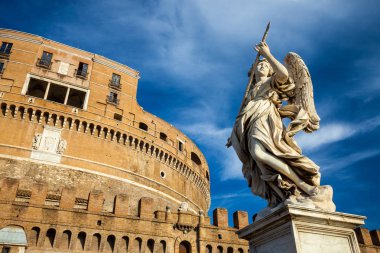 Roma, İtalya, Avrupa'nın kutsal melek Kalesi (Castel Sant'Angelo) adlı bir mızrak tutan melek