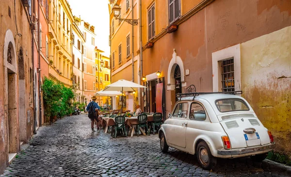 Cozy ulice v Trastevere, Řím, Evropa. — Stock fotografie