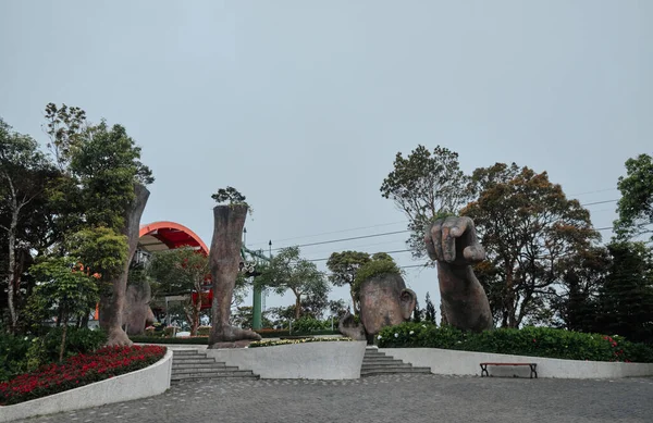 Da Nang, Vietnam. 24 Mart 2020. COVID-19 karantinasında Ba Na Hills.