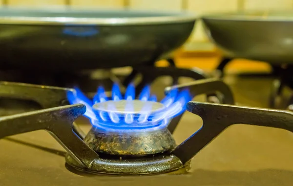 Old Fashioned Lighted Gas Cooker Burning Blue Flames Retro Kitchen — Stock Photo, Image
