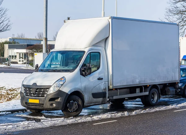 Camión Blanco Estacionado Durante Invierno Logística Transporte Negocios Vehículos Equipos — Foto de Stock