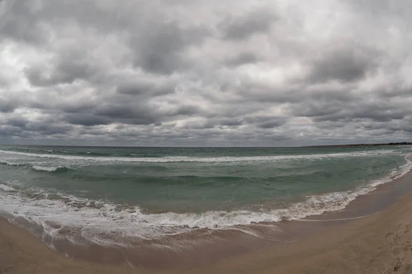 Tempestade na praia — Fotografia de Stock