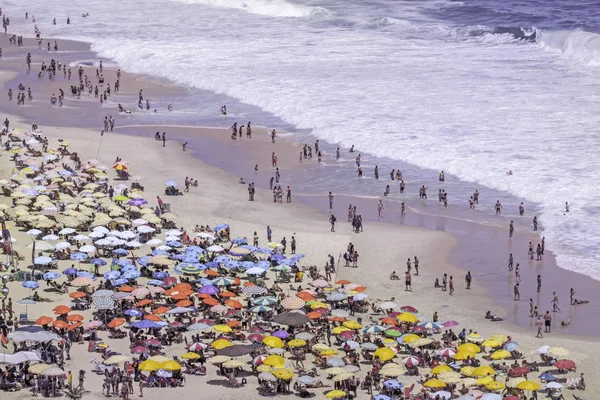 Crowded Ipanema Beach Rio Janeiro Brazil — Stock Photo, Image