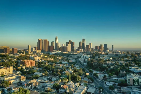 Drone vy över Los Angeles Downtown — Stockfoto