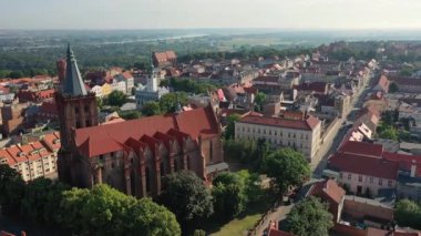Polonya Avrupa'da bir ortaçağ kasabasının panoramik havadan görünümü 
