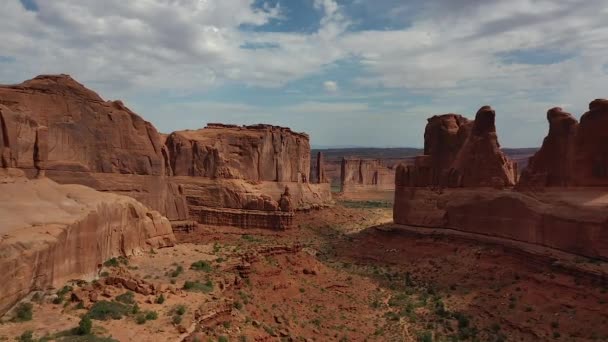 Vista Aérea Formaciones Rocosas Parque Nacional Arches Utah — Vídeos de Stock