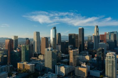 Şehir merkezindeki Los Angeles mimarisinin hava görüntüsü. 