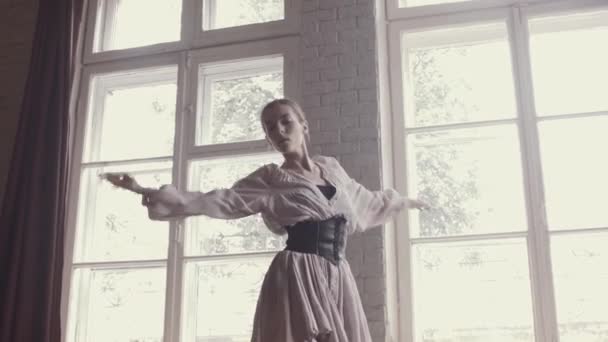 Balletto Ballerina Semplice Elegante Abito Elegante Provare Una Danza Vecchio — Video Stock