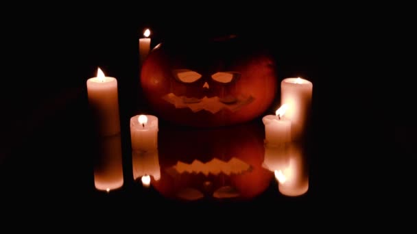 All Saints Day Halloween Pumpkin Evil Face Teeth Shape Saw — стоковое видео