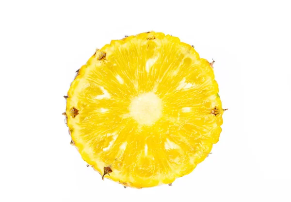 Nahaufnahme Ananasscheibe Isoliert Auf Weißem Hintergrund — Stockfoto