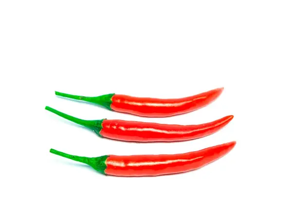 Csoport Három Piros Forró Red Hot Chili Paprika Elszigetelt Fehér — Stock Fotó