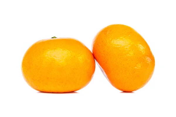 Laranja Mandarina Fresca Isolada Sobre Fundo Branco — Fotografia de Stock