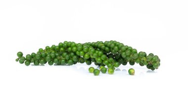 Beyaz arka plan üzerinde izole Pepercorn.