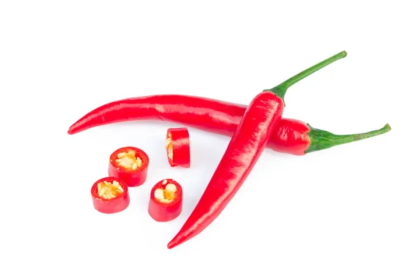Detail Řezu Červená Chili Pepper Izolovaných Bílém Pozadí — Stock fotografie