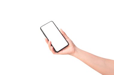 Kadın el siyah smartphone tutarak