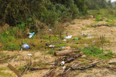 Editoryal görüntü kirliliği doğal olarak gösterilen