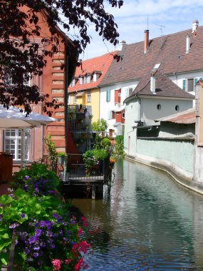 Windows Colmar, Fransa