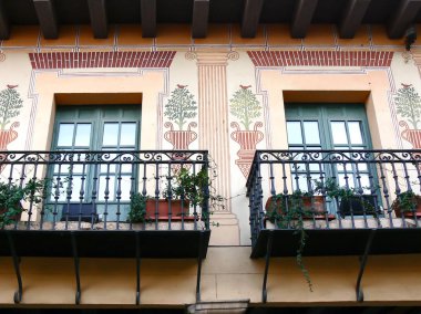 Windows in El Pueblo Espanhol, Spain