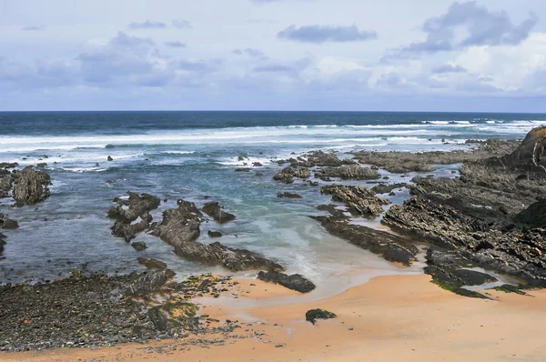 Portekiz pek çok güzel plajları kilometrelik bir sahil şeridine sahiptir