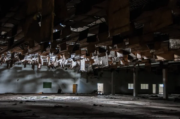 Eski ve terk edilmiş tarihi fabrika