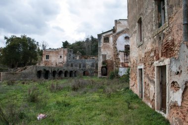 Terk edilmiş bir saray detay