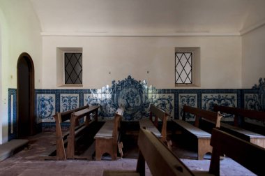 Terk edilmiş küçük ve güzel kilise