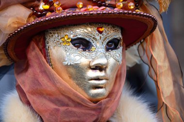 İtalya 'daki Venedik Karnavalı' nın güzel maskelerinin ihtişamı