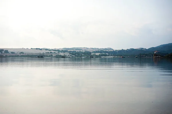 Nha Trang balina adasının doğal peyzaj.
