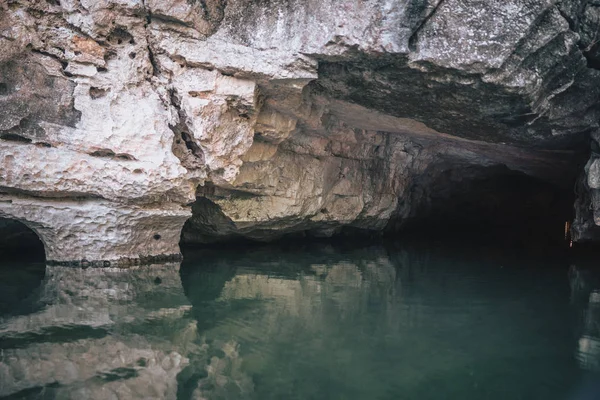 Ninh Binh doğal peyzaj.