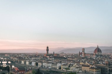Floransa - Tuscany bölgesi başkenti.