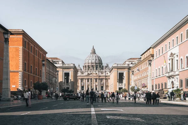 St. Peter's basilica, Vatikan şehri. Sonbahar 2017.