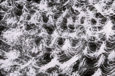 Soyut Beyaz boya doku siyah arka plan üzerine splatters