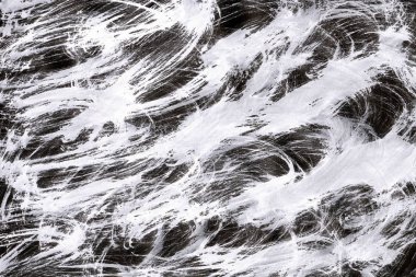 Soyut Beyaz boya doku siyah arka plan üzerine splatters