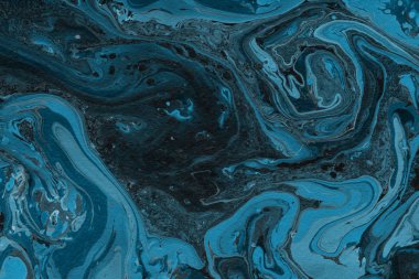 mavi arka plan boya ile doku sıçramalarına