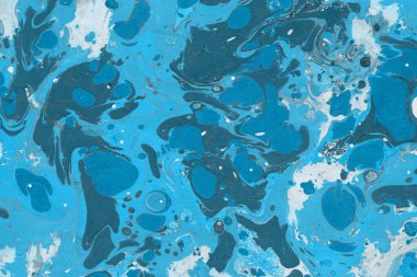 mavi arka plan boya ile doku sıçramalarına