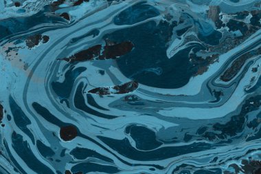 mavi arka plan boya ile doku sıçramalarına