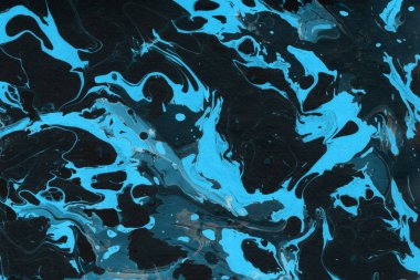 mavi arka plan boya ile doku sıçramalarına