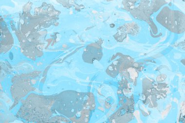 mavi arka plan boya ile doku sıçramalarına