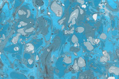 mavi arka plan boya ile doku sıçramalarına