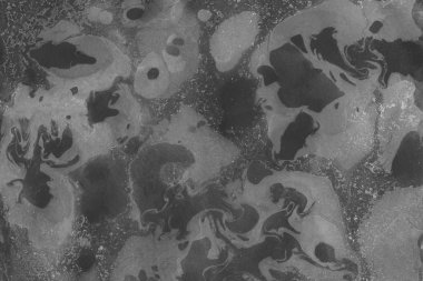 Gümüş mermer arka planda boya sıçramış desen