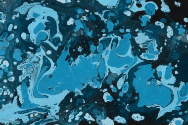 mavi arka plan boya ile doku sıçramalarına