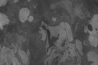 Gümüş mermer arka planda boya sıçramış desen