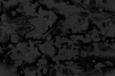 Siyah kağıt dokusu üzerinde gri akrilik boya ile. Kaotik soyut organik tasarım.