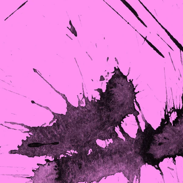 Soyut siyah boya doku pembe bir arka plan üzerinde splatters