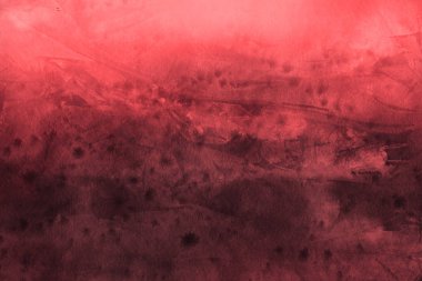 sulu boya boyama doku ile kırmızı arka plan