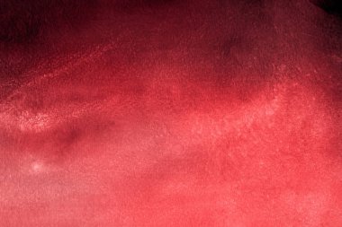 sulu boya boyama doku ile kırmızı arka plan